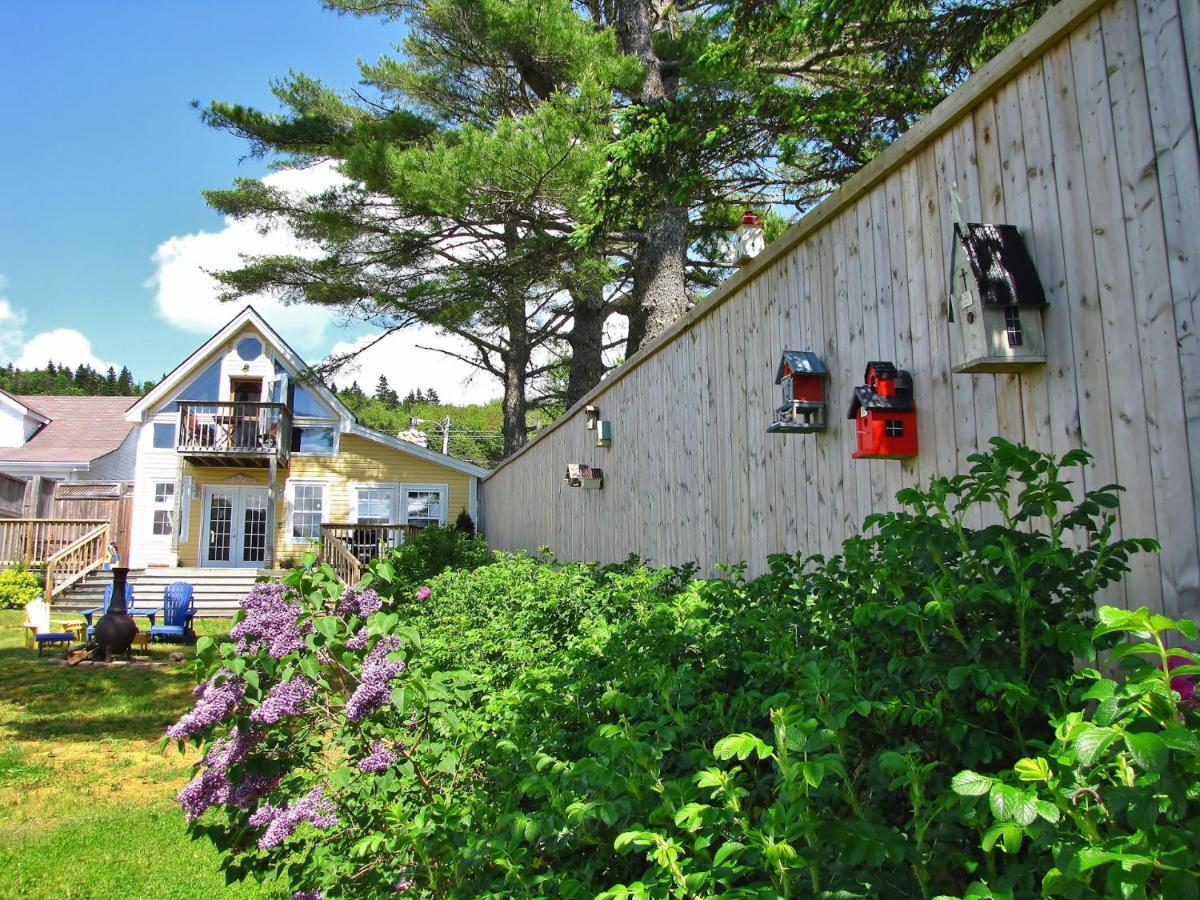 Larinda'S Landing Oceanfront Cottages Halifax Ngoại thất bức ảnh