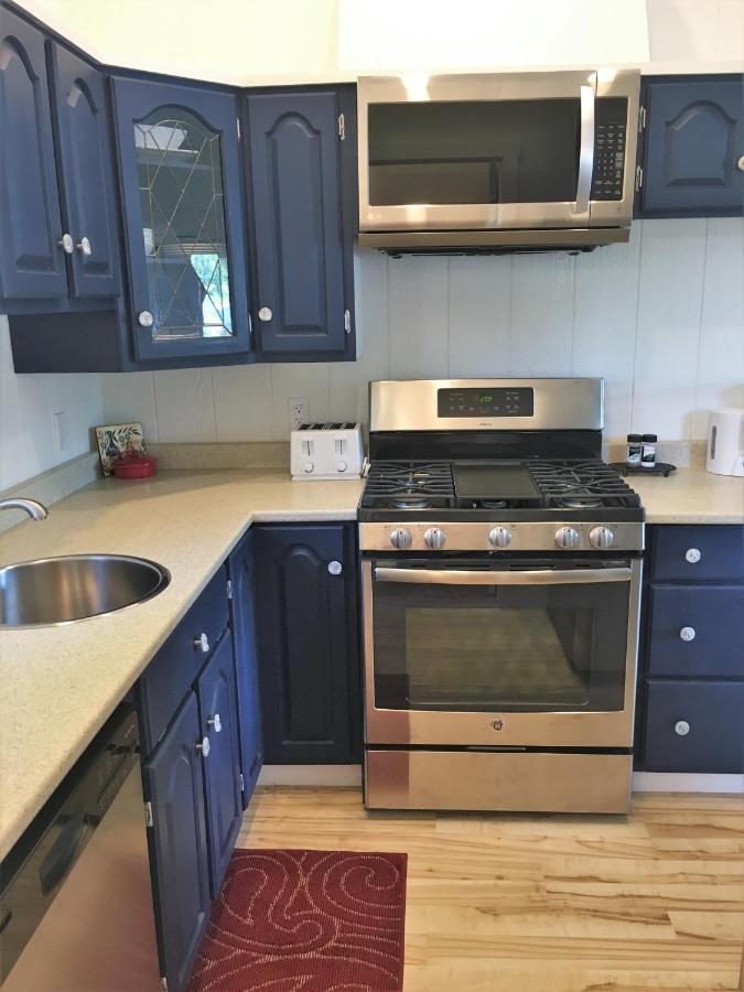 Larinda'S Landing Oceanfront Cottages Halifax Ngoại thất bức ảnh